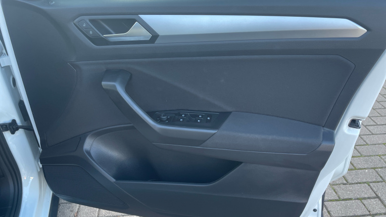 Volkswagen T-Roc 1.0 TSI Life 5dr Petrol Hatchback